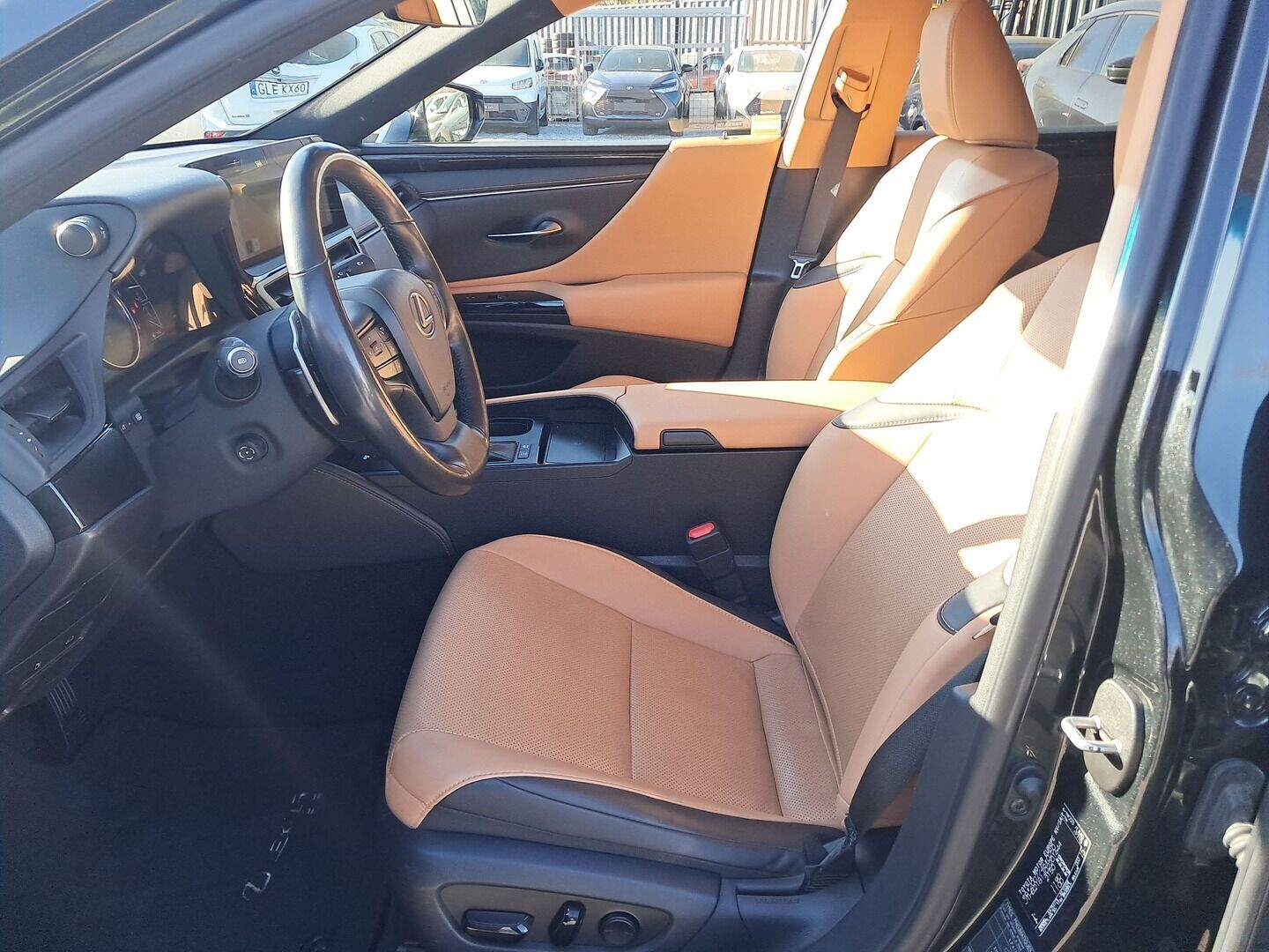 Lexus ES
