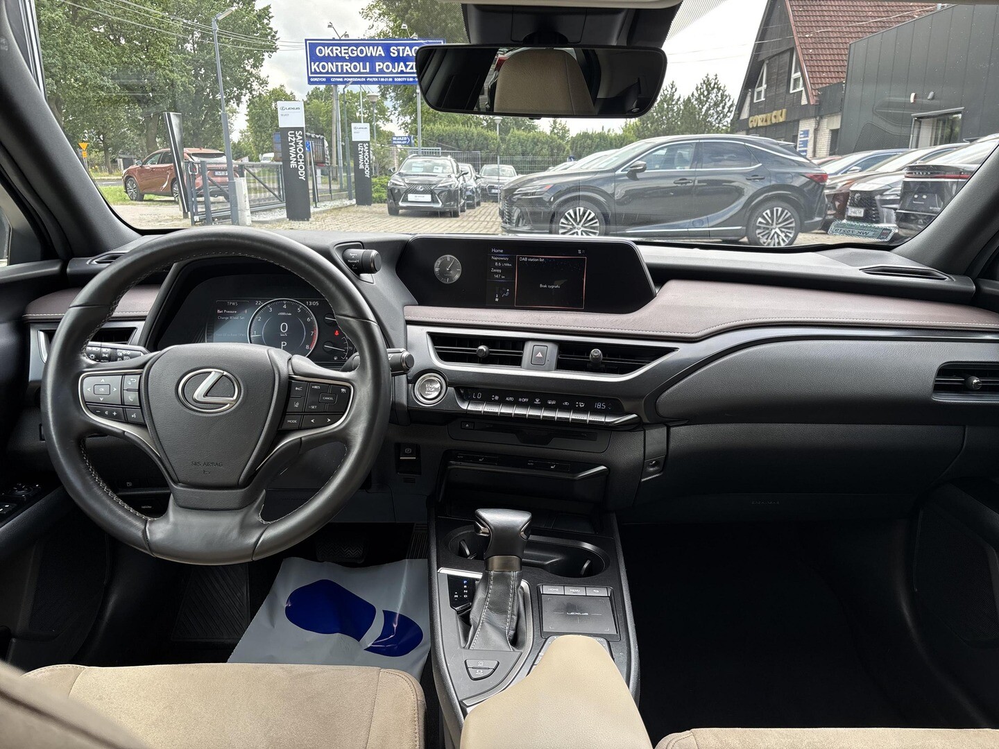 Lexus UX