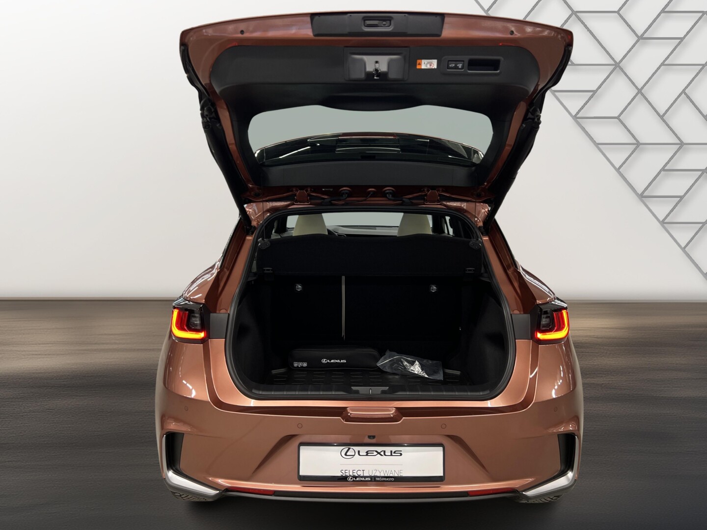Lexus LBX