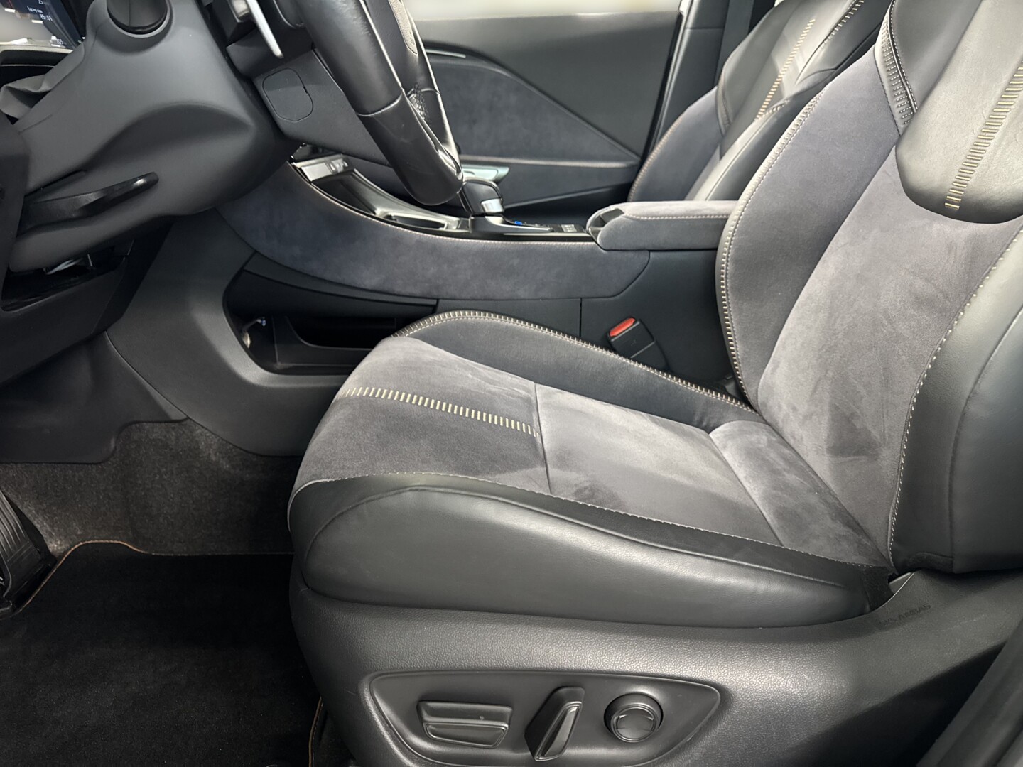 Lexus LBX