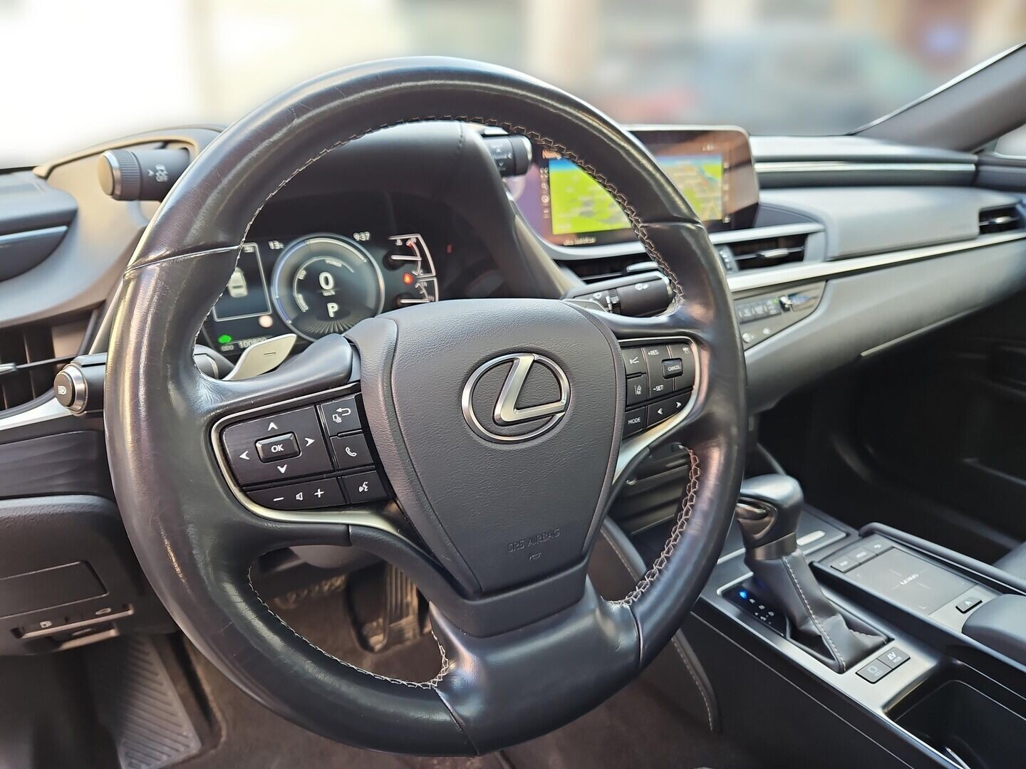 Lexus ES