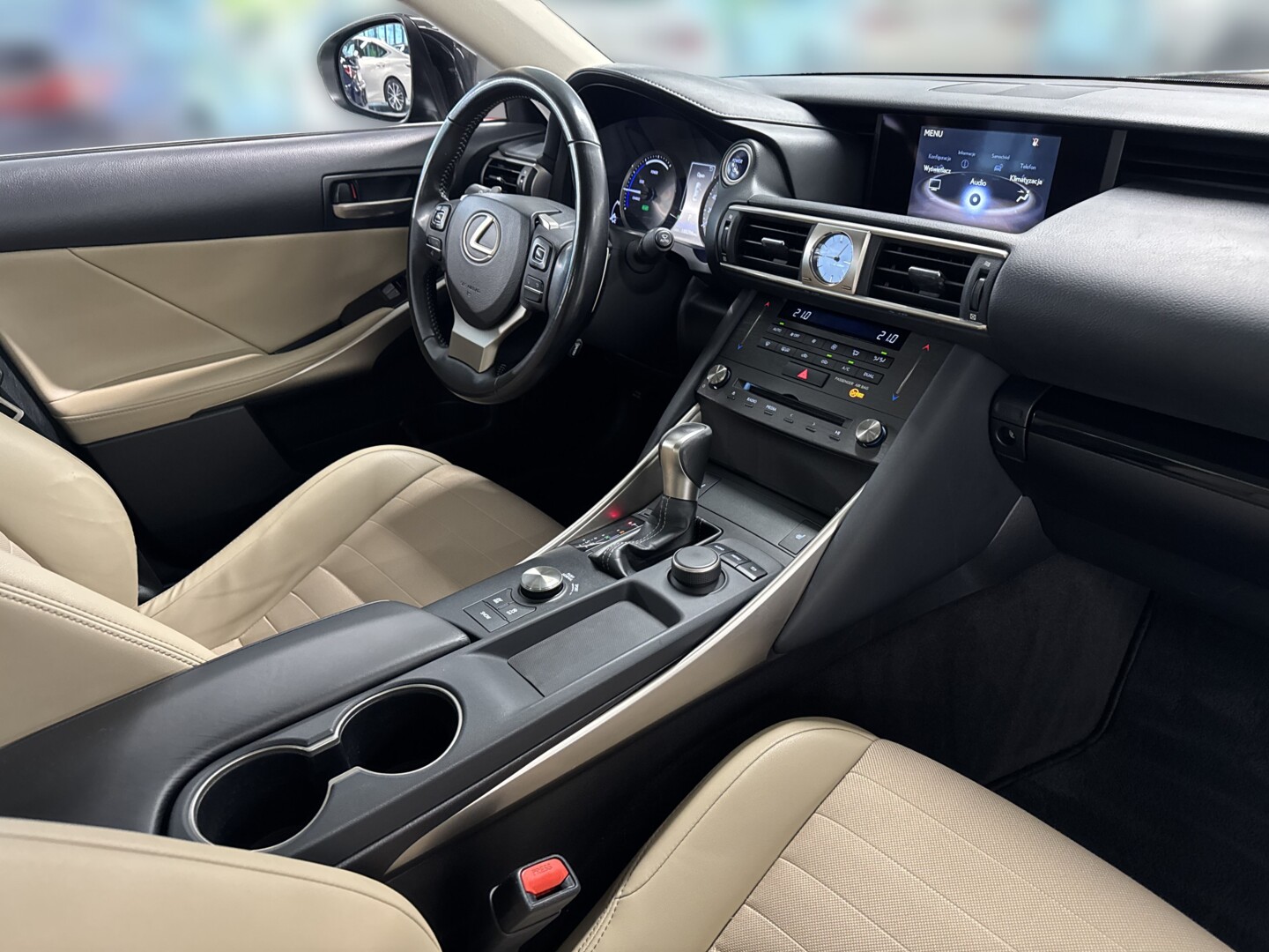 Lexus IS