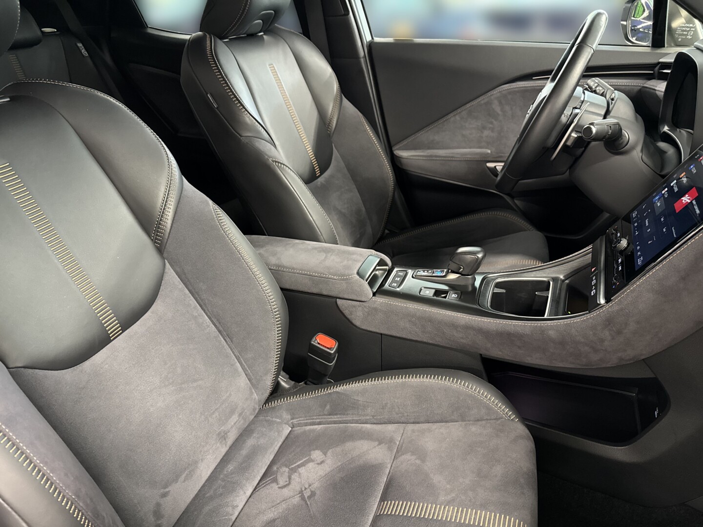 Lexus LBX