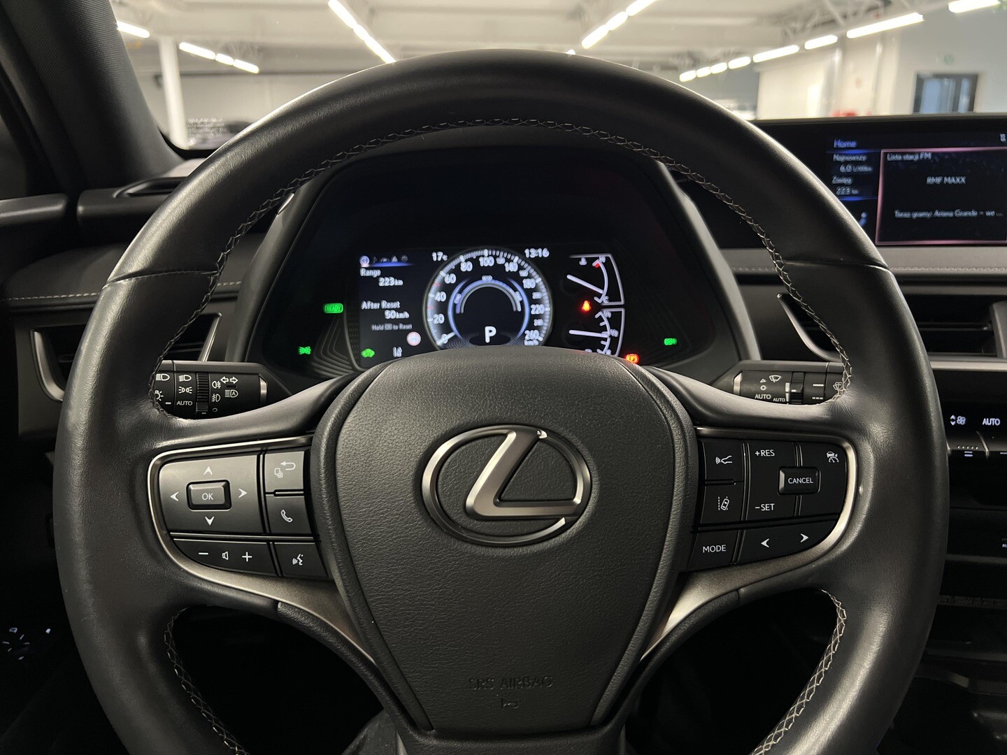 Lexus UX