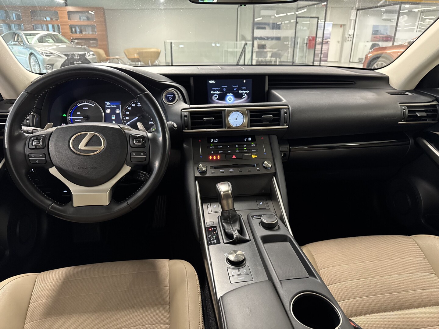 Lexus IS