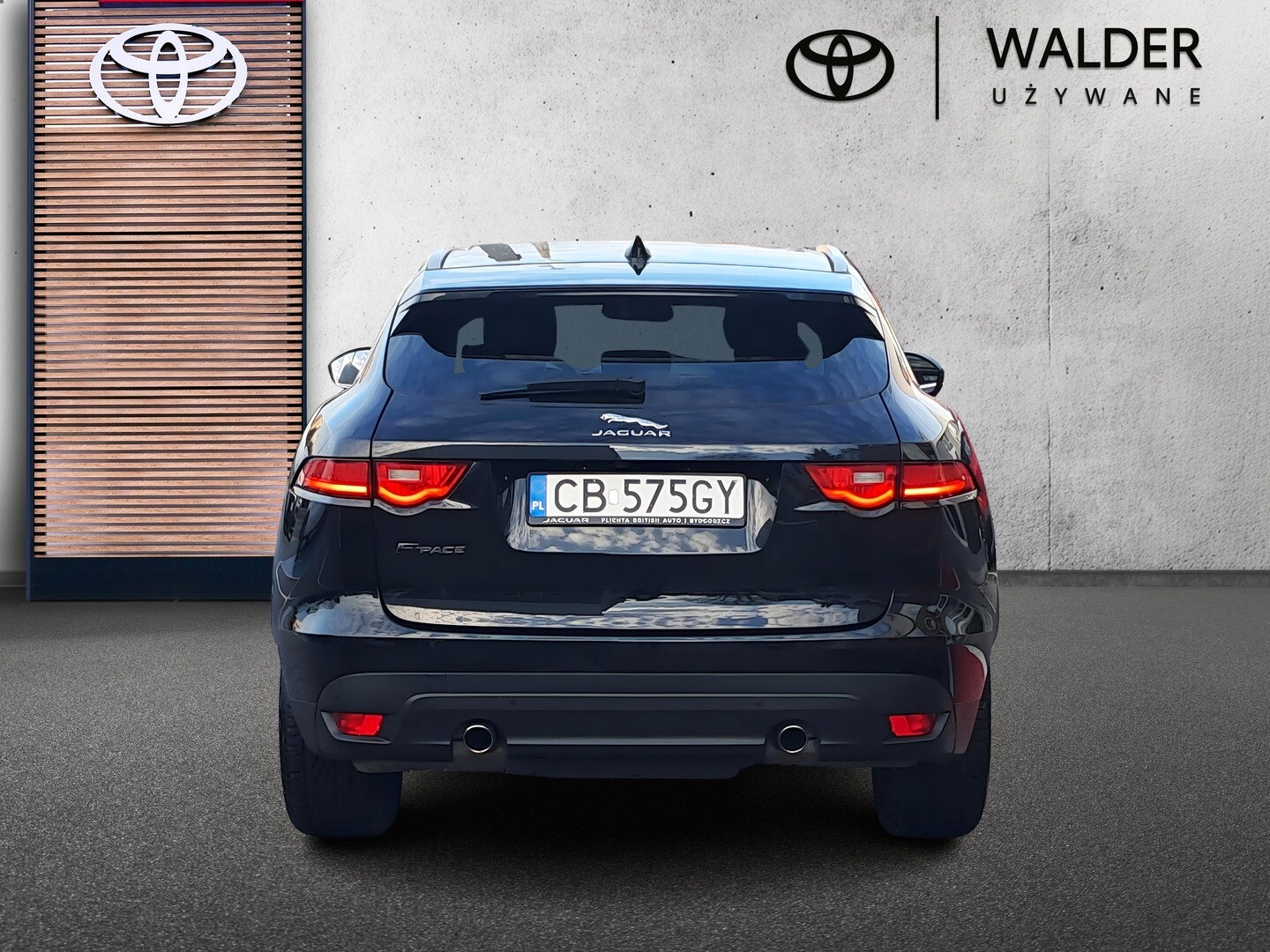 Jaguar F-Pace