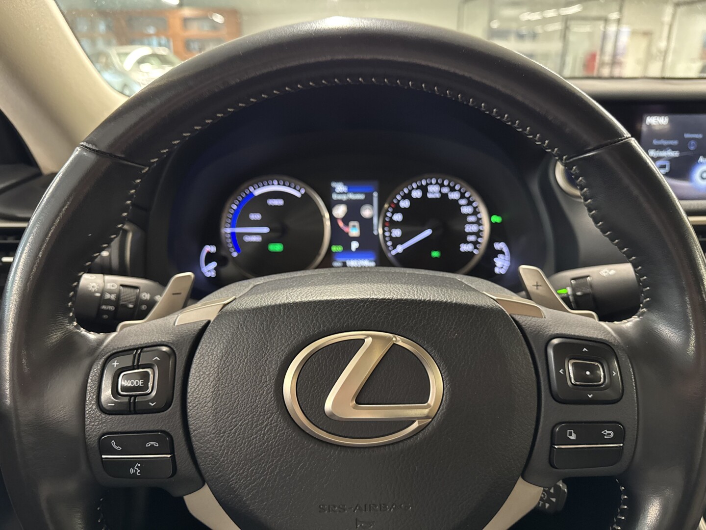 Lexus IS